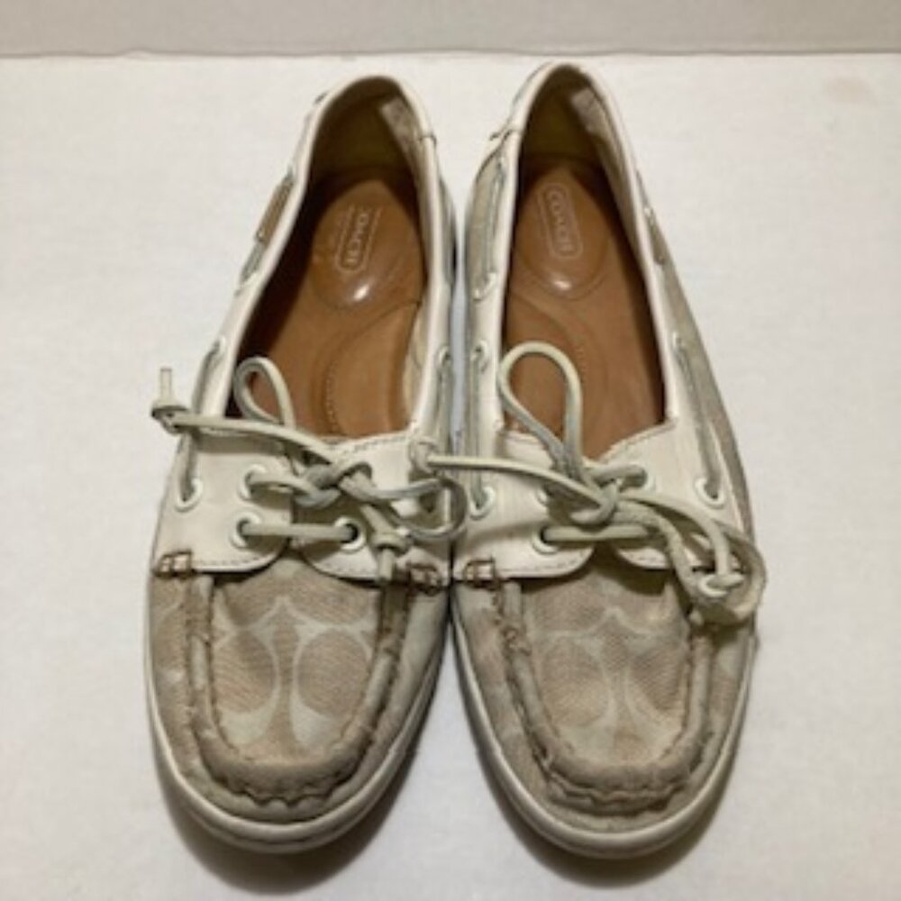 Coach Richelle Signature Topsider Boat Shoes Loafers Cream GUC
